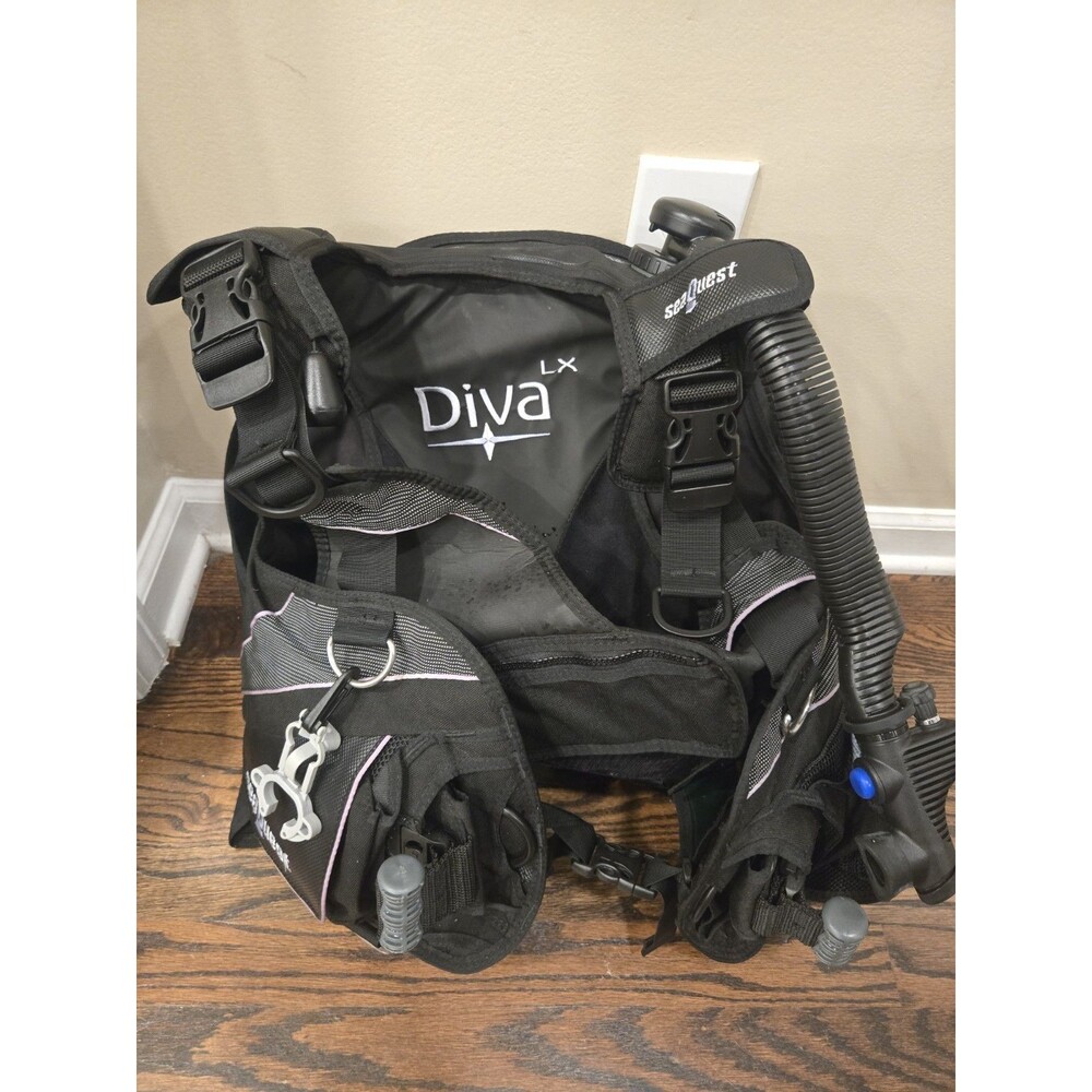 SeaQuest BCD Diva LX with Sure Lock Size XS